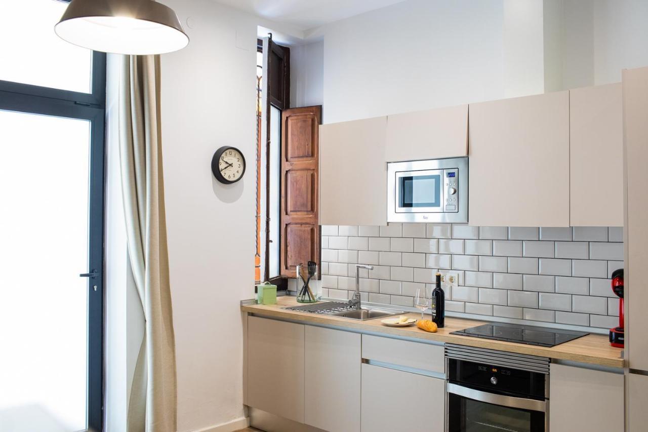 Florit Flats - Cozy Loft By The Central Market Valencia Eksteriør billede