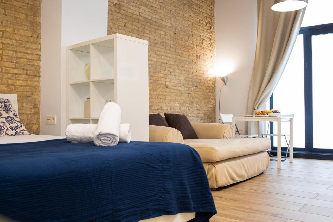 Florit Flats - Cozy Loft By The Central Market Valencia Eksteriør billede